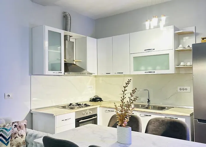 Bllok: Central Cozy Stay, 24/7 Self Check-In