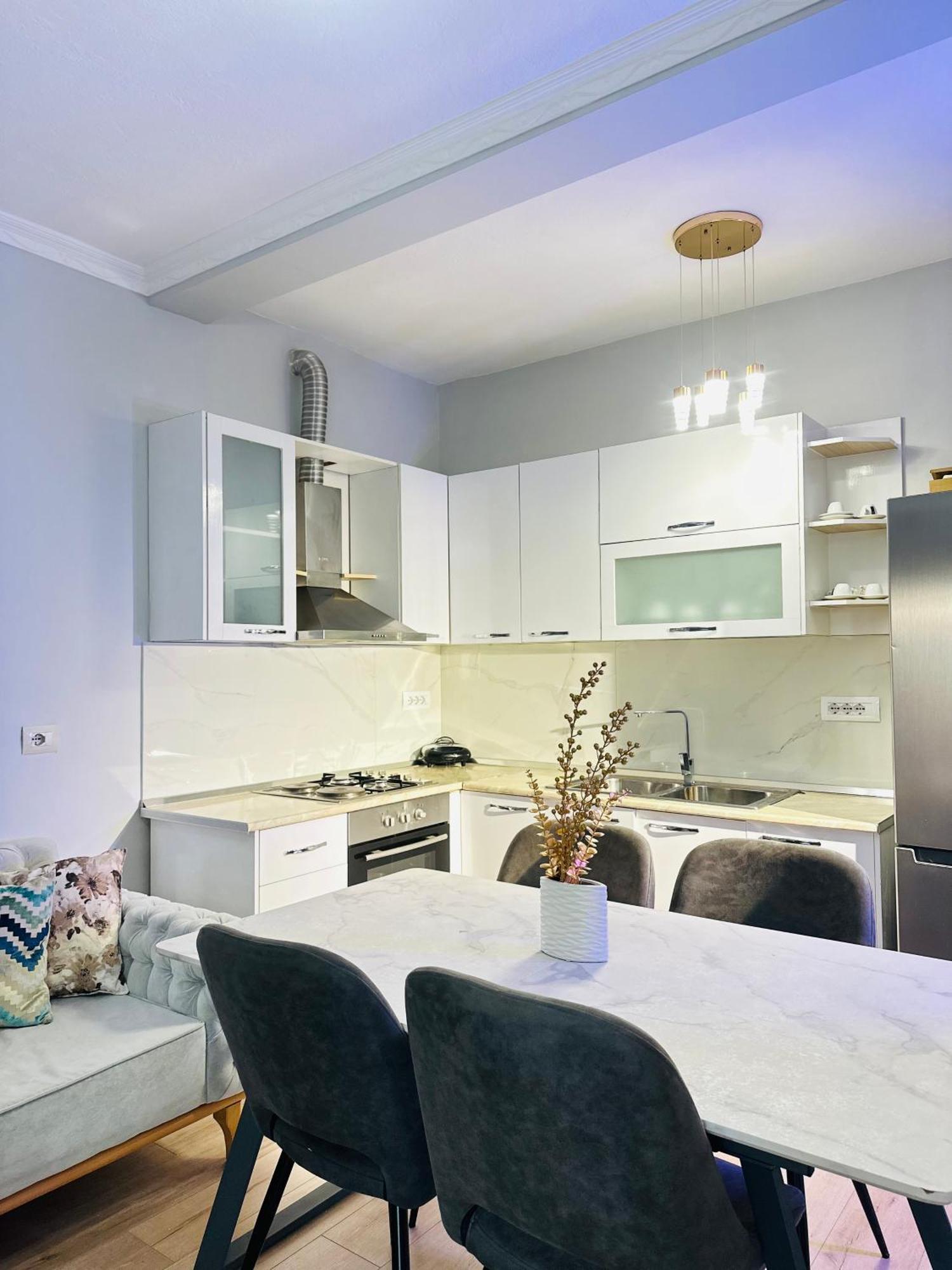 Apartment Bllok: Cozy Stay, 24/7 Self Check-in