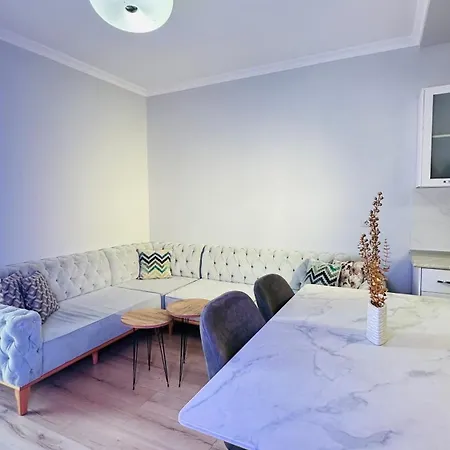 Bllok: Central Cozy Stay, 24/7 Self Check-In Tirana Exterior foto